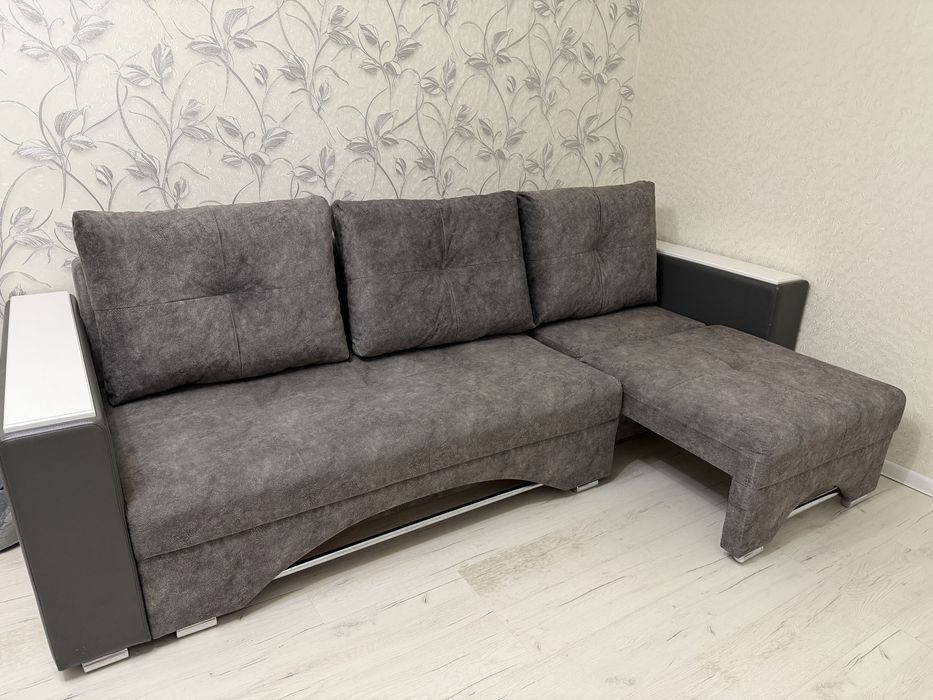 Продам угловой диван