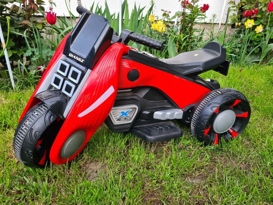 Motocicleta electrica pentru copii 2+