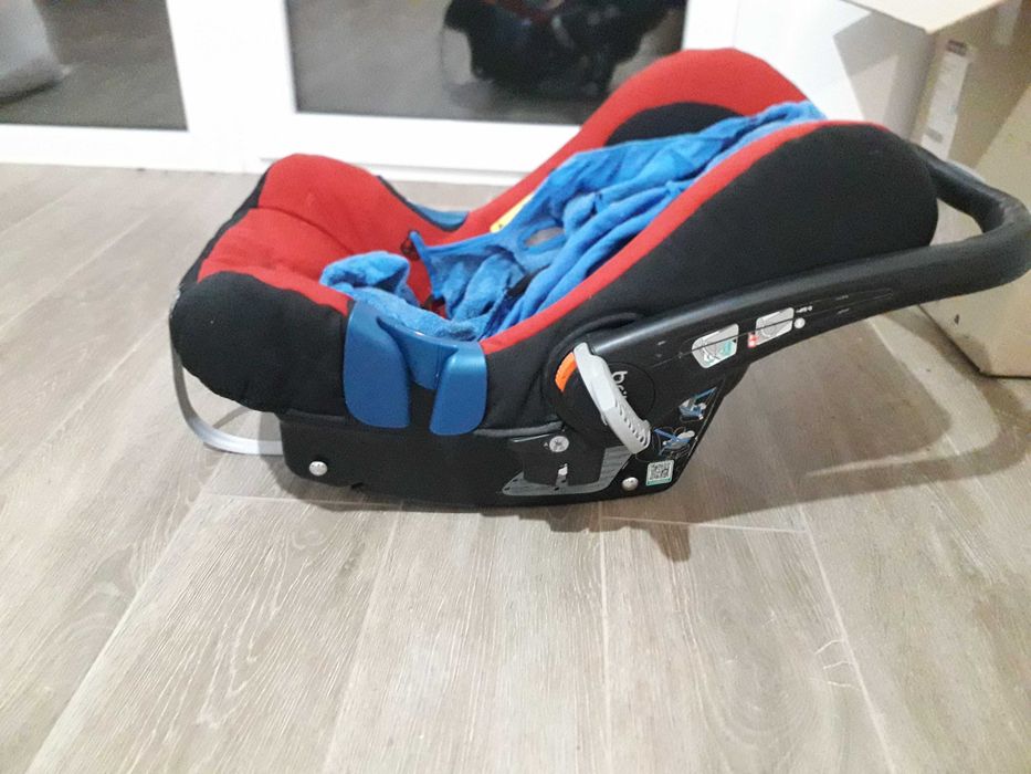 2 marsupii Manduca gemeni bebe