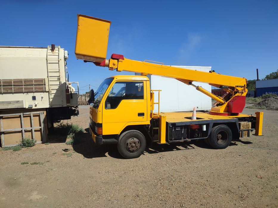 Продам автовышку Митсубиси Кантер