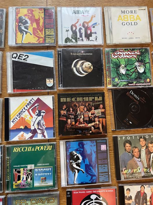 Продам cd диски фирменные