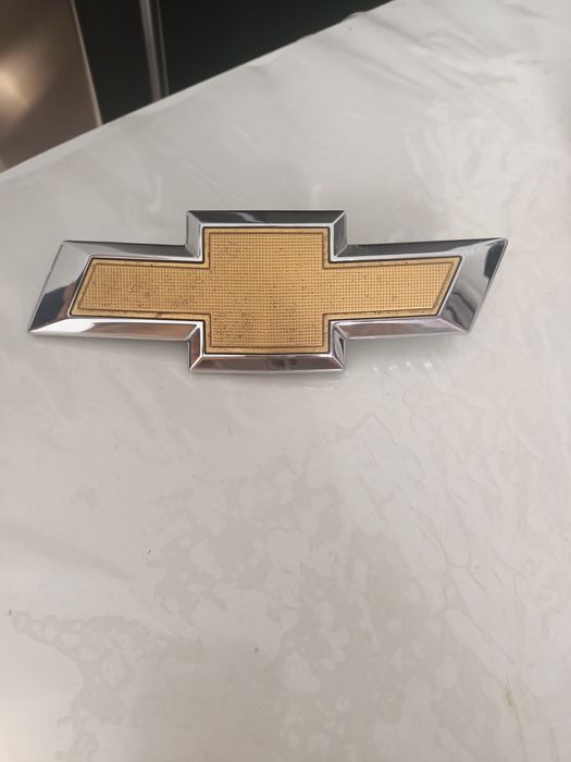 Продам значок от шевроле оникс