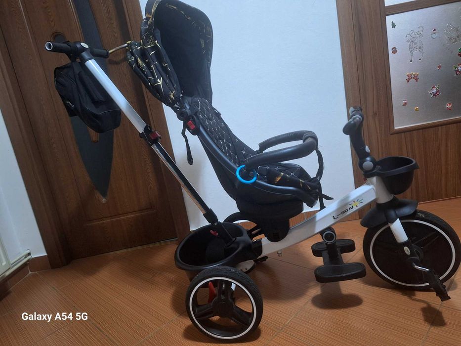 Tricicleta pliabila, cu pozitie de somn si scaun reversibil