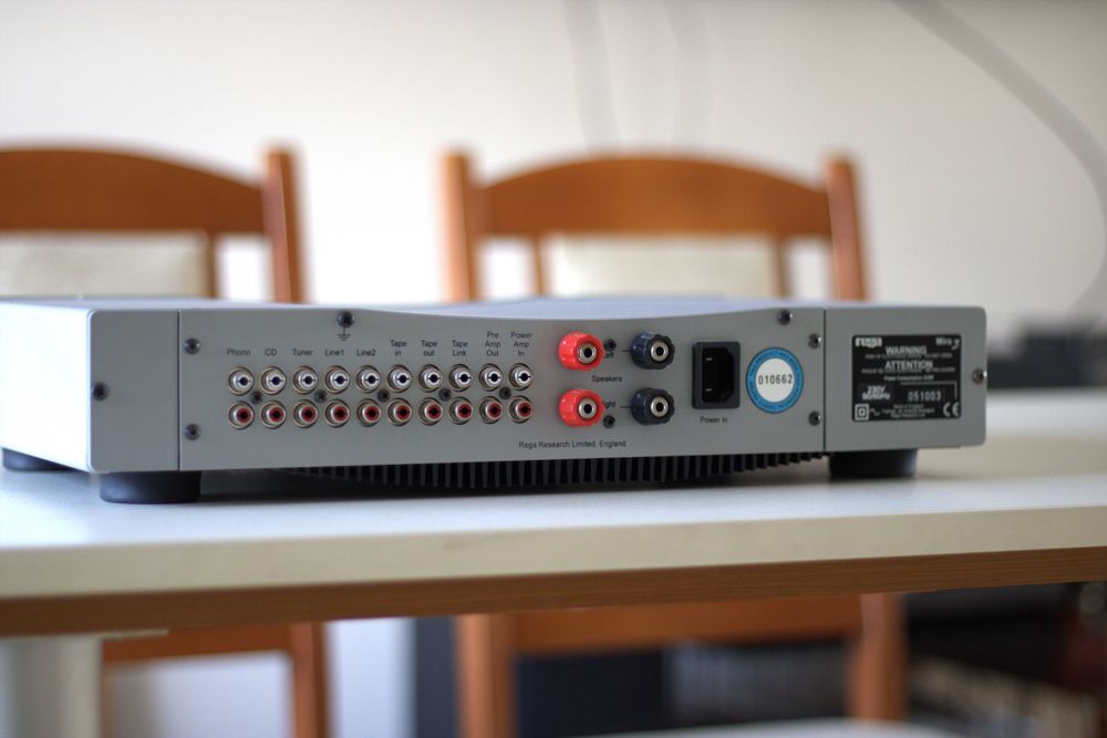 Усилвател Rega Mira 3