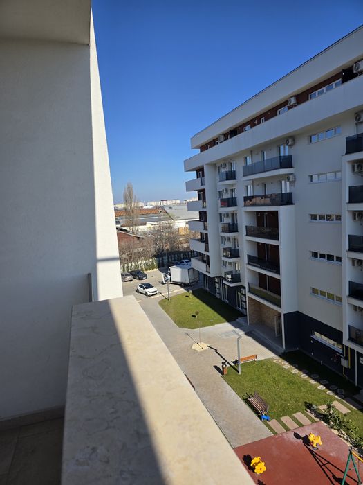 Inchiriez studio modern 2025