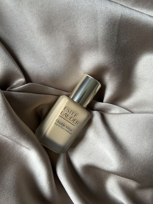 Fond de ten Estee Lauder varianta noua