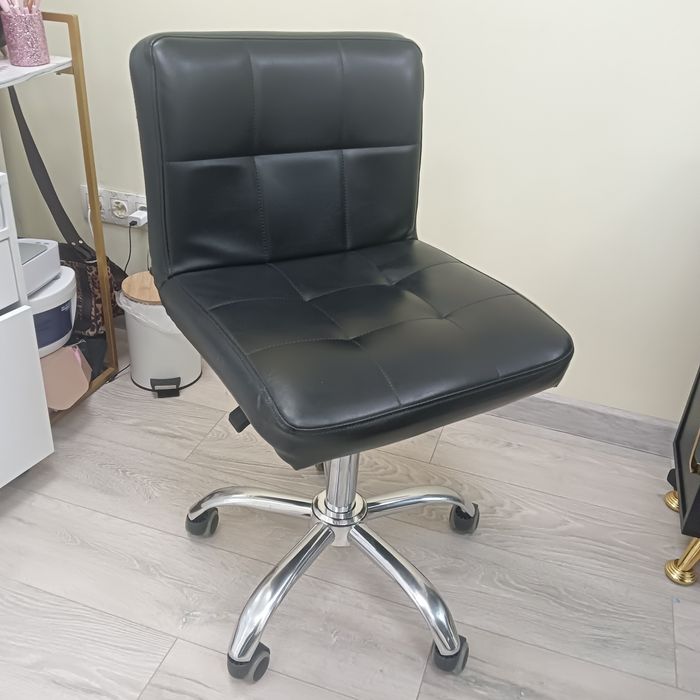 Работен стол маникюр