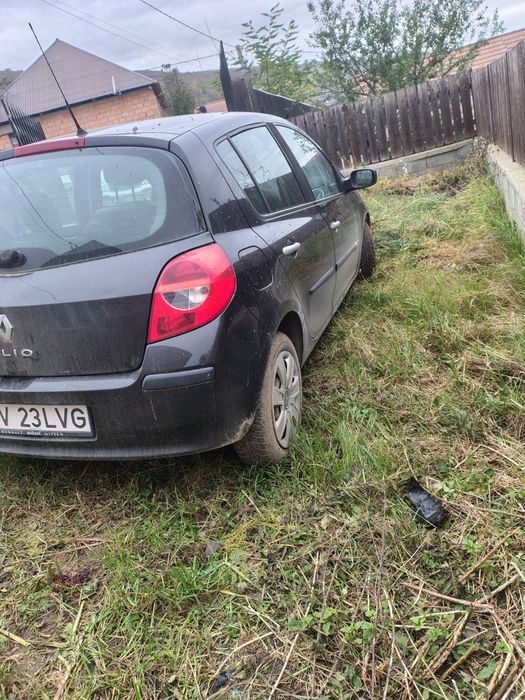 Renault Clio 3 an 2008 acte la zi