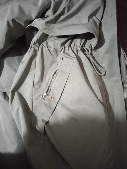 ПРОДАМ пуховик женский.