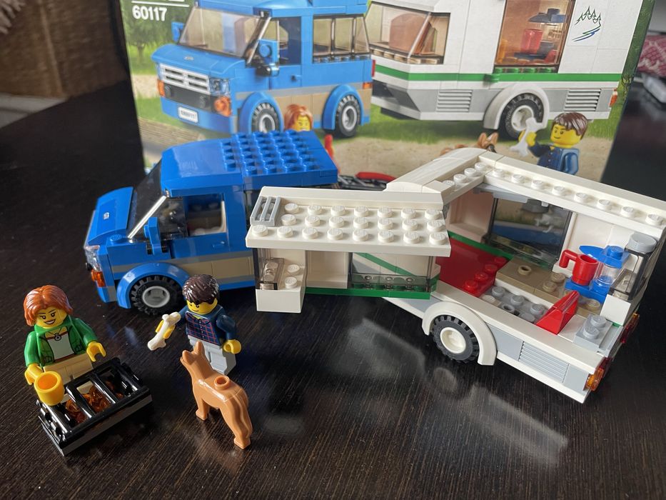 LEGO- 60117 City Furgoneta si rulota, 5-12 ani