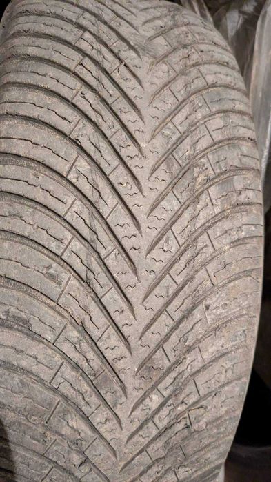 Всесезонни гуми Vredestein Quatrac 205/60/16