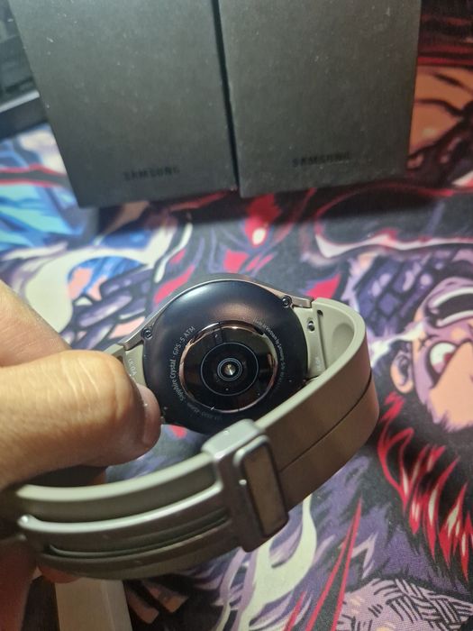 Продаю samsung galaxy watch 5 pro
