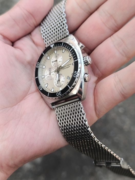 Jaqsue Lemeans соат сотилади