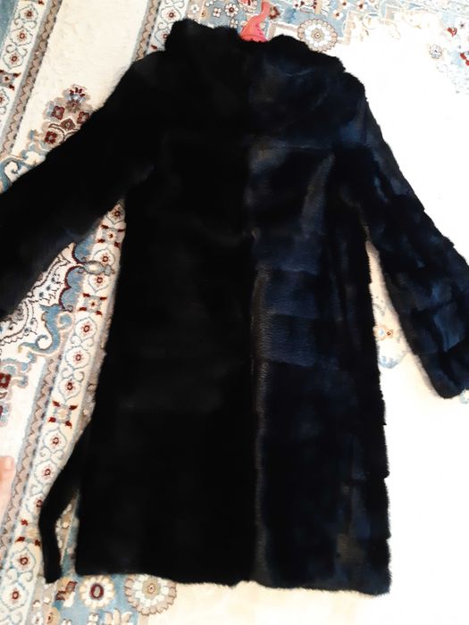 Продаю норковую шубу