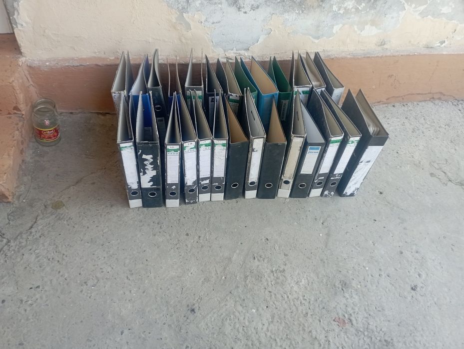 Продаются разные  файлы, папки регистры, скоросшиватели