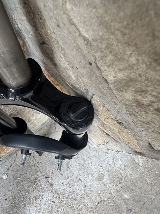 Вилка RST Dirt 100mm и капла NS