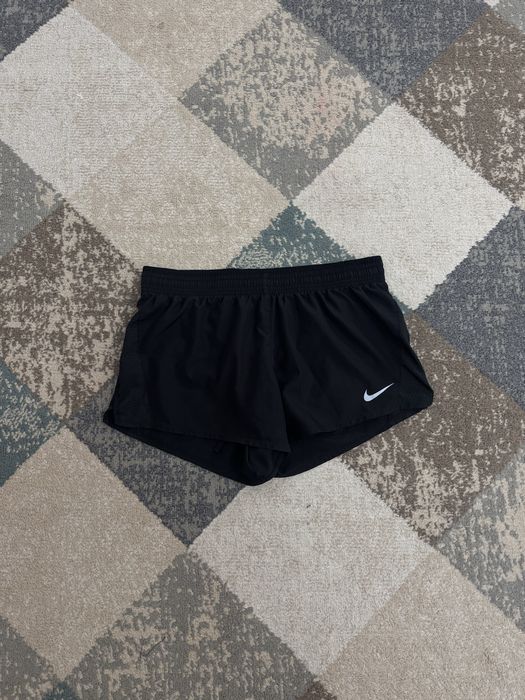 Дамски къси гащи Nike