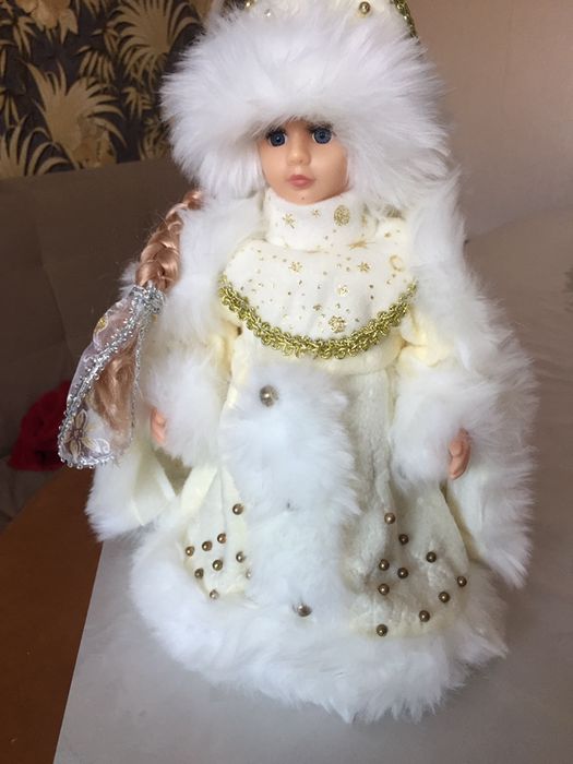 Продам поющую снегурочку