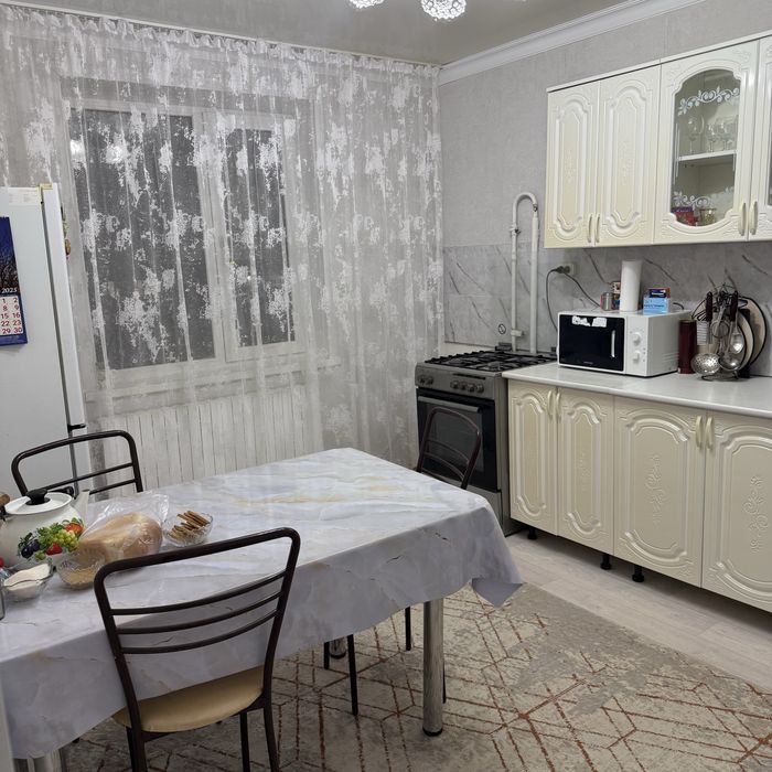 Продам трех комнатную квартиру