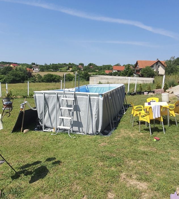 Piscină Premium Intex Ultra Frame 549 x 274 x 132 cm