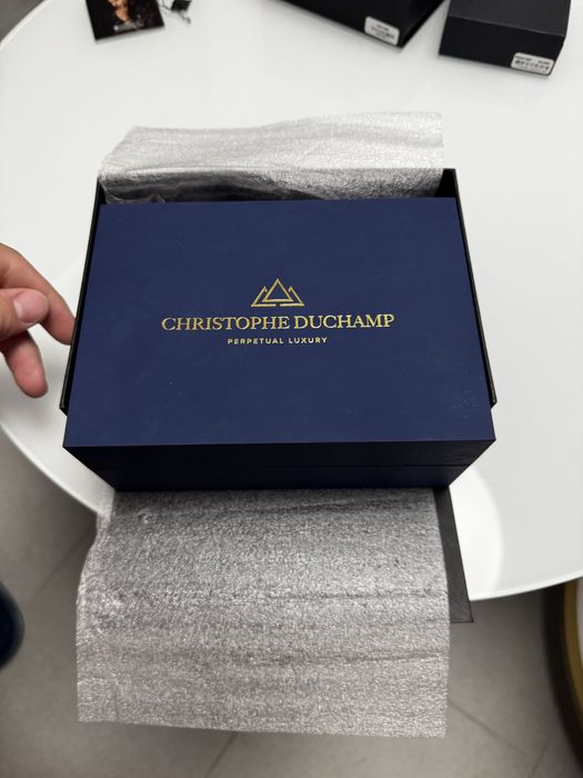 ЧасовникChristophe Duchamp