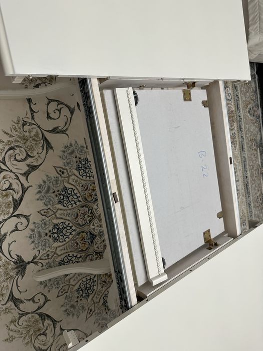 Продается раздвижной стол