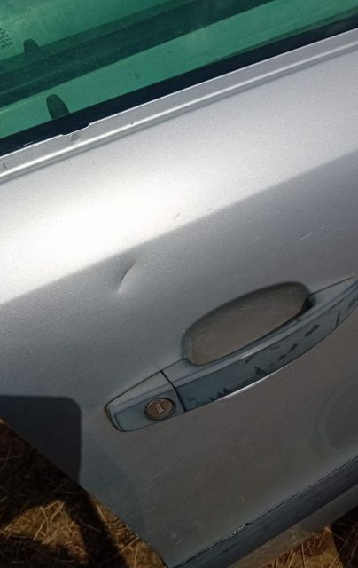 Usa dreapta fata Mici defecte Portiera fara anexe Opel Zafira B