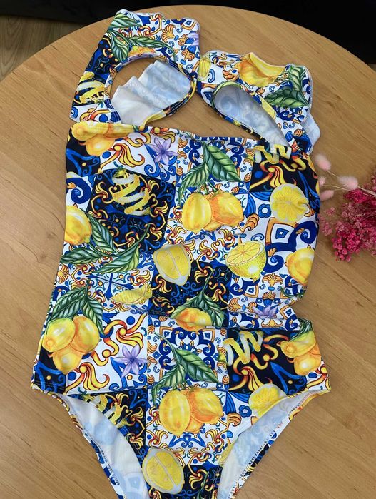 Дамски цял бански с принт на лимони