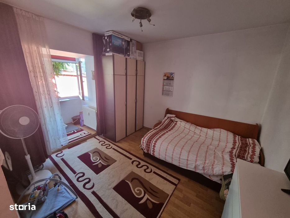 Apartament 2 camere zona Poarta 6