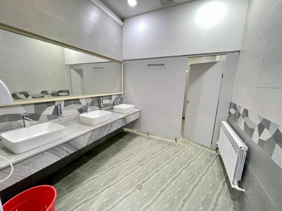 Максим Горький | 730кв - нежилое помещение Аренда