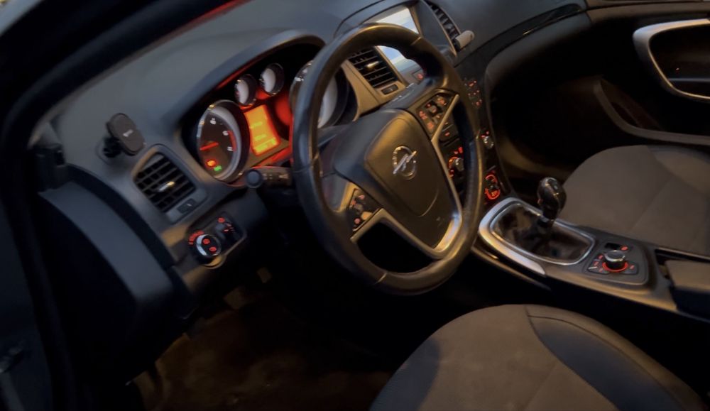 Opel Insignia  2.0 CDTI