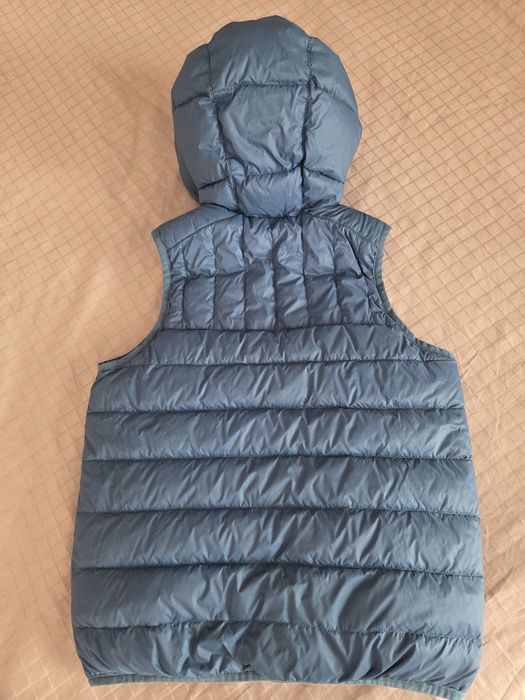 Елеци 8 и 4 г BOSS, DKNY