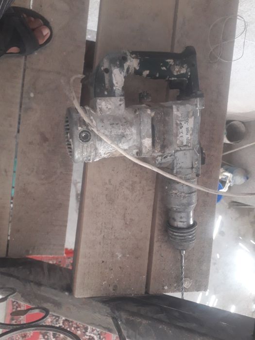 Перфоратор сотилади