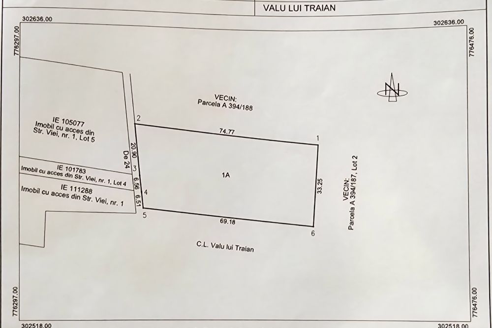Vând teren intravilan 2500 de metri, Valu lui Traian pe partea dreaptă