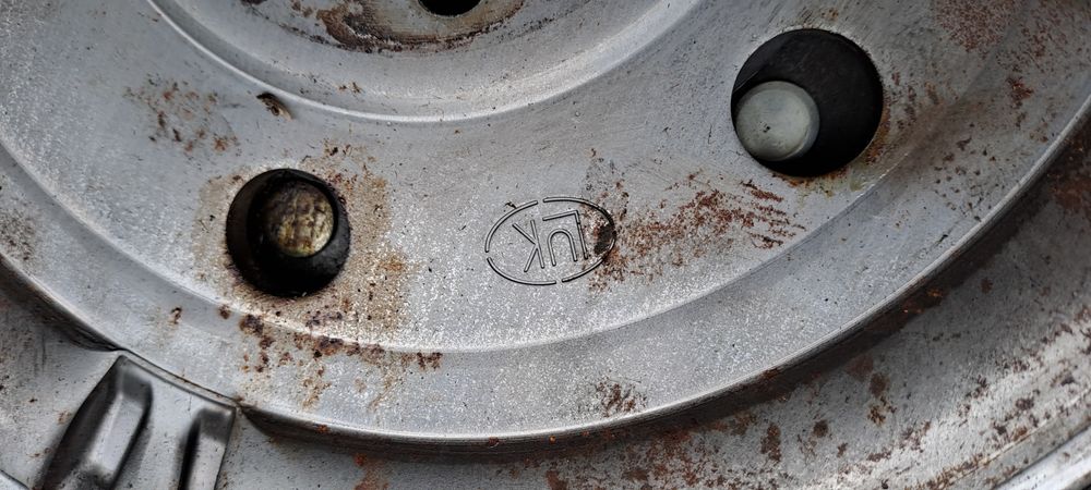 Демпферен маховик със съединител за Пежо Ситроен 1.6хди 110кс