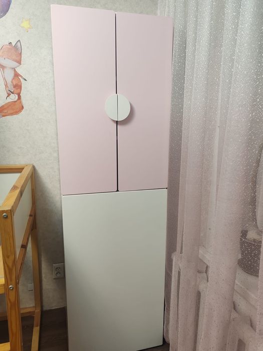 Шкафы и стол для подростка