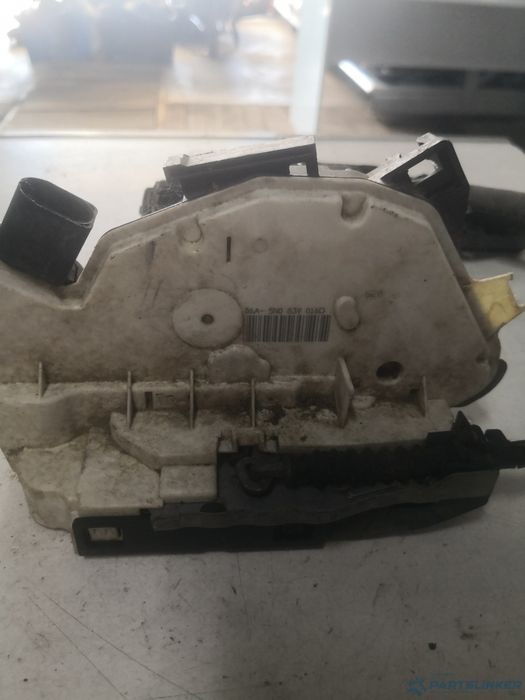 Broasca Usa Dreapta Spate Skoda Superb (3T4) [ 2008 - 2015 ] Oem 5N083