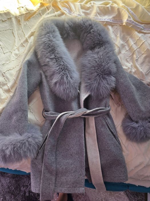 Palton blana naturala stufoasa  calduros iarna