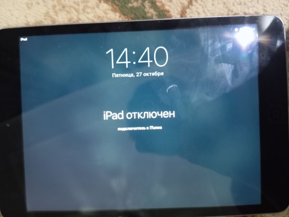 Продаю ipad mini 1