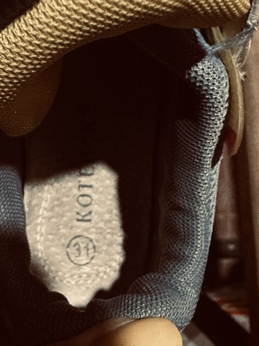 Продаю детскую обувь