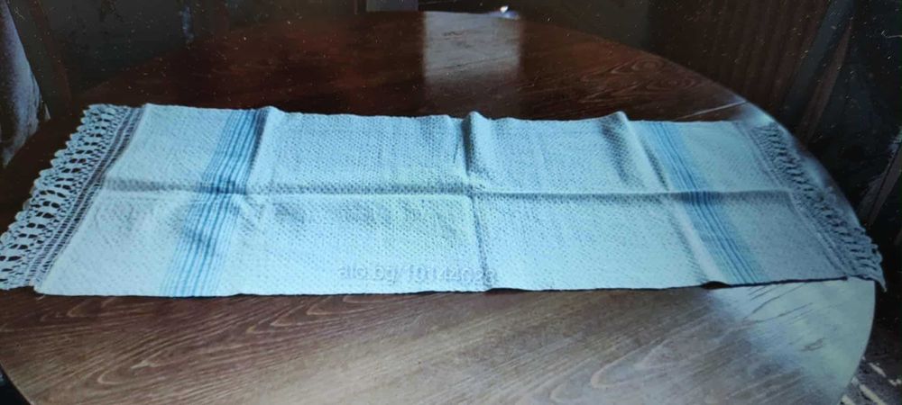 Комплект за студено сервиране, красиво каре,тишлайфер  ръчно бродирани