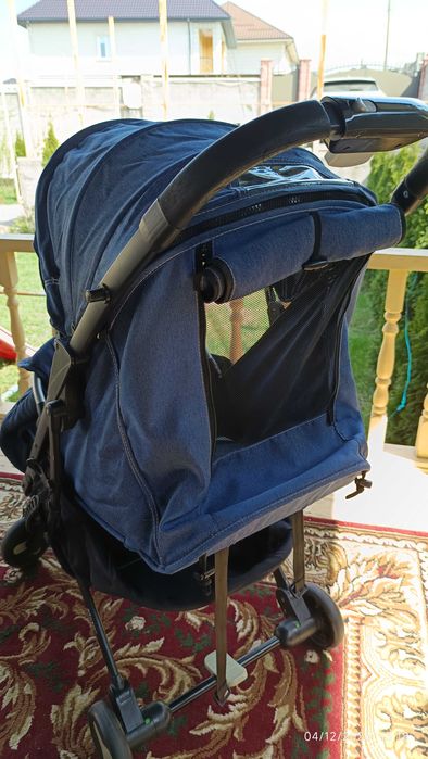 Коляска легкая прогулочная Mstar