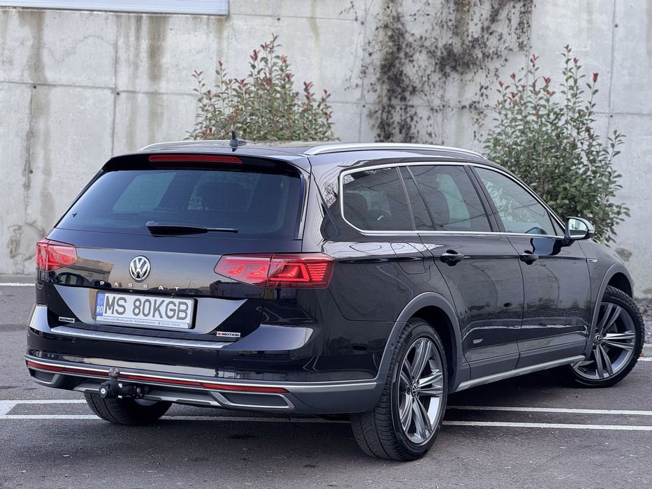 VOLKSWAGEN PASSAT~ALLTRACK~190 CP~4Motion~Distronic~TVA deductibil~