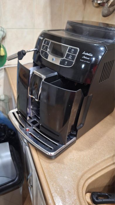 Кафе машина Saeco