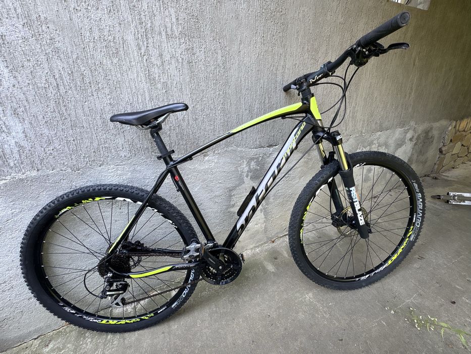 Kross Level Montana 29” M/L, Shimano 3x9, frâne hidraulice, RST Blaze