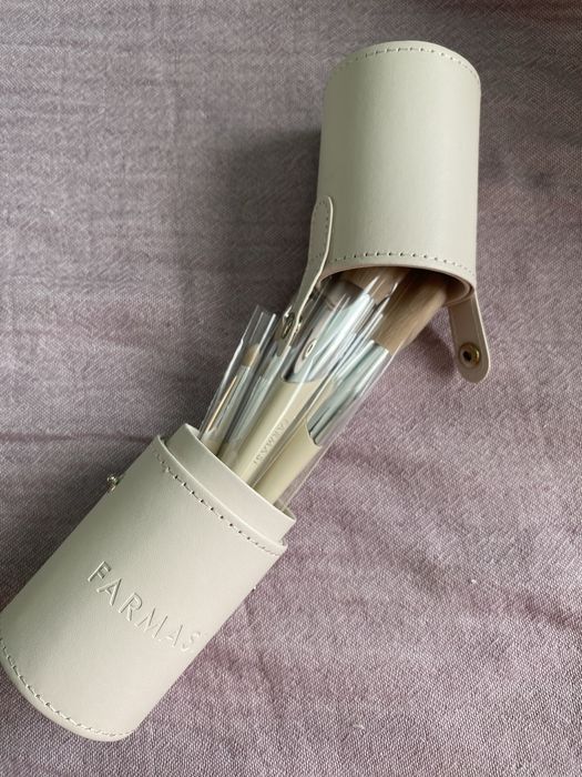 Комплект четки за грим - Farmasi