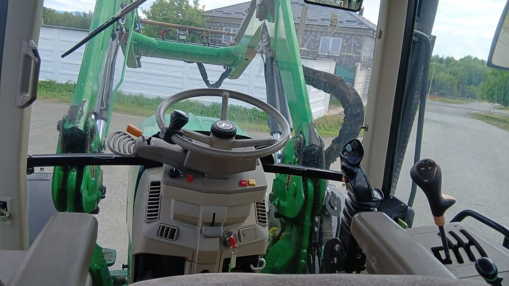 Tractor Jhon Deere 6330 cu incarcator 2013