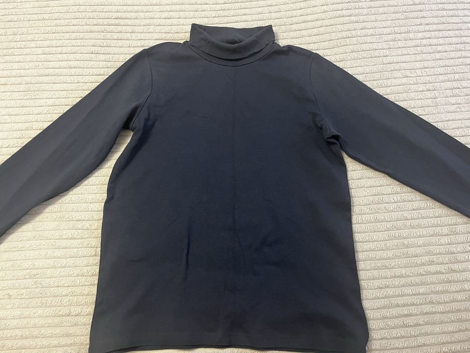 Свитера на мальчика в отличном состоянии