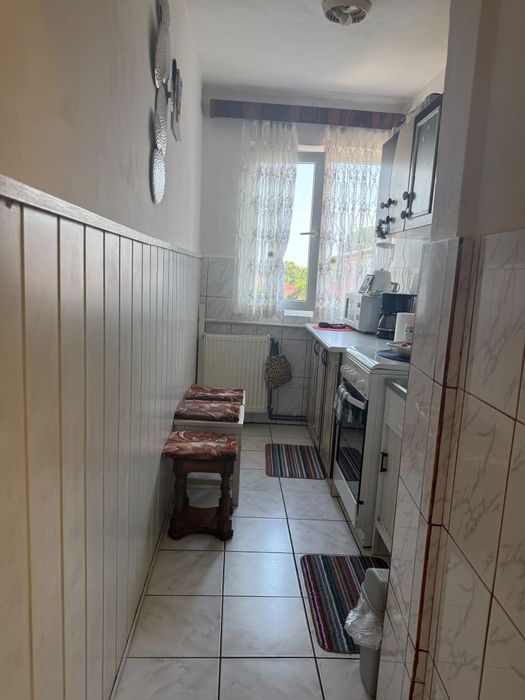 Vanzare apartament 2 camere,semidecomandat,zona linistita si centrala,Caransebeș