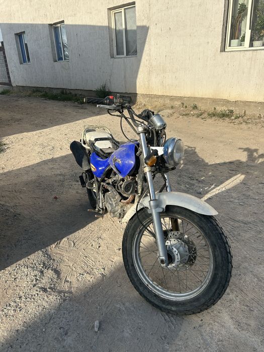 Мотоцикл 250 куб чоппер